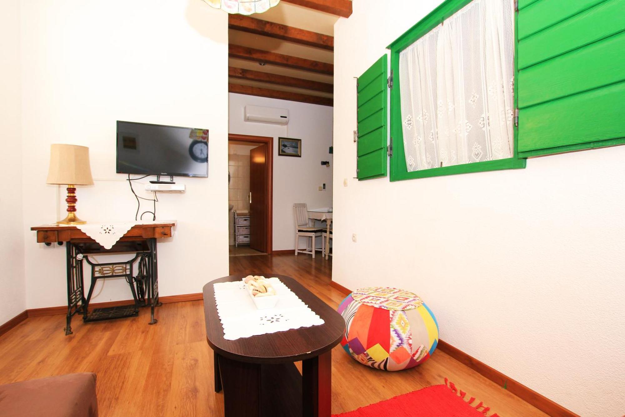 Apartma Tomi & Ivana *